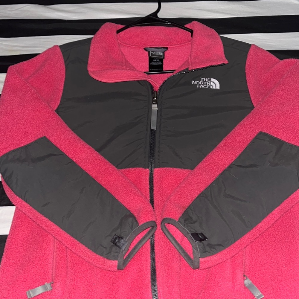 Girls NorthFace Large (14/16) fleece coat gently used